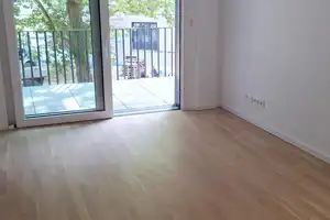 Erstbezug Neubau in Bestlage mit Einbaukueche – Völklinger Straße 2e, 40219 Düsseldorf – Vorschaubild 3
