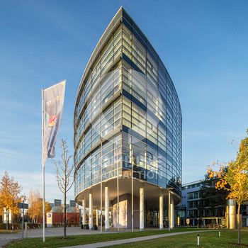 Außergewöhnliche Architektur im Münchner Osten. exklusiv. combine Transaction