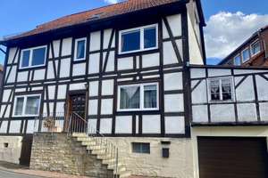 DAS Haus für die junge Familie - 8 Zimmer - 2 Bäder - kleiner Garten – Die vollständige Adresse der Immobilie erhältst du vom Anbieter., 34355 Staufenberg – Vorschaubild 2