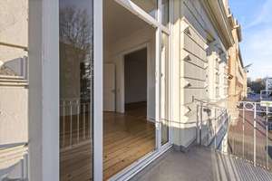 Stilvolle Altbauwohnung in Altona mit hohen Decken, Dielenboden und Balkon – Die vollständige Adresse der Immobilie erhältst du vom Anbieter., 22767 Altona-Altstadt, Hamburg – Vorschaubild 5