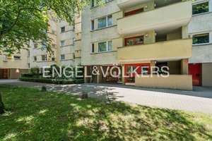 Ihr neues Zuhause mit großzügigem Grundriss in Berlin-Lichterfelde – Die vollständige Adresse der Immobilie erhältst du vom Anbieter., 12207 Lichterfelde, Berlin – Vorschaubild 3