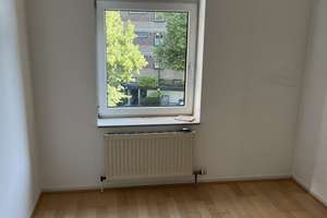 Helle und moderne 2-Zimmer Altbau Wohnung mit EBK im 2. OG in Düsseldorf-Oberkassel – Steffenstr. 1, 40545 Oberkassel, Düsseldorf – Vorschaubild 9