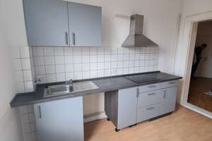 Drei-Zimmer-Wohnung mit hübschen Erker im 3. Stock – Kaiserstraße 83, 24143 Gaarden-Ost, Kiel – Vorschaubild 5