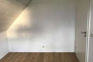 *** Helle 3 Zimmer Whg.  mit Balkon // Nähe Uniklinik *** – Hirblinger Straße 272 1/2, 86156 Bärenkeller, Augsburg – Vorschaubild 5