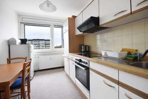 AIGNER - Vermiete 2,5-Zimmer-Wohnung mit geräumigen West-Balkon am Hachinger Bach – Die vollständige Adresse der Immobilie erhältst du vom Anbieter., 81735 Neuperlach, München – Vorschaubild 5