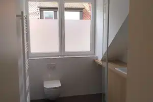 Nürnberg Altstadt: in 2019 neu ausgebaute top 3-Zimmer DG-Wohnung, Dachloggia, Kochinsel, Parkett – Nürnberg – Vorschaubild 20