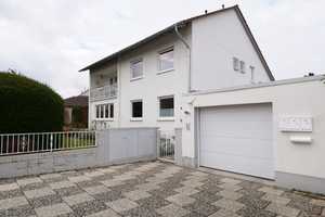 Flexibilität für Selbstnutzer und Kapitalanleger - 3-Parteienhaus in Harxheim – Mainz-Bingen (Kreis) – Vorschaubild 2
