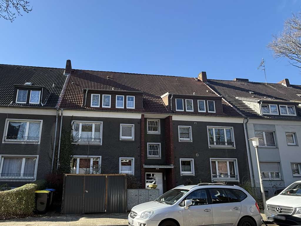 Immobilie in Gladbeck - Solides Investment im Ruhrgebiet – Modernisiertes Mehrfamilienhaus mit sechs Einheiten - Bild 0