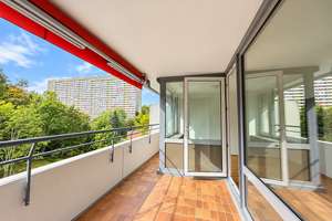 Großzügig wohnen über den Baumwipfeln – Balkon, Einbauküche & Aufzug – 70599 Asemwald, Stuttgart – Vorschaubild 3