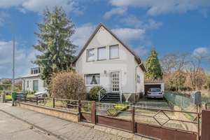 Platz für Leben. Raum für Familie. - Familienidylle mit besonderen Flair. – Die vollständige Adresse der Immobilie erhältst du vom Anbieter., 50374 Erftstadt – Vorschaubild 1