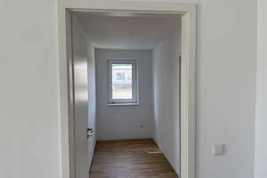2x Erstbezug | Sonnige 3,5-Zimmer Wohnung | Einbauküche | Balkon | Einzelgarage | KFW55 | ER-Zentrum – Anton-Bruckner-Straße 8, 91052 Röthelheim, Erlangen – Vorschaubild 17