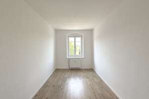 Wohnen wie im Schloss -  82m² auf 3 Zimmer mit EBK, kleiner Essecke & stylischem Duschbad – Hans-Sachs-Straße 25, 9126 Lutherviertel, Chemnitz – Vorschaubild 8