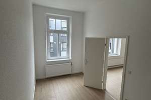 Helle 2-Zimmer Wohnung in Krefeld-Inrath/Kliedbruch – Adolfstraße 9, 47803 Inrath/Kliedbruch, Krefeld – Vorschaubild 2