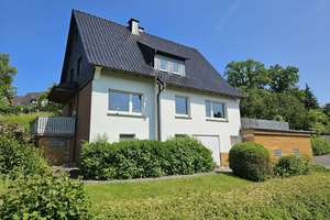 Ein-/Zweifamilienhaus mit 4 Garagen in Sundern – Die vollständige Adresse der Immobilie erhältst du vom Anbieter., 59846 Sundern (Sauerland) – Vorschaubild 3