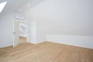 Lichtdurchflutetes Maisonette-Feeling mit Echtholzparkett und großem Balkon – Die vollständige Adresse der Immobilie erhältst du vom Anbieter., 40593 Urdenbach, Düsseldorf – Vorschaubild 27