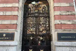 2 Zimmer auf der Altstadtinsel: Nachmieter zum 01.08. gesucht – Königstraße 1-3, 23552 Lübeck – Vorschaubild 2