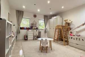 Einfach nur einziehen und wohlfühlen! Top sanierte 5- Zimmerwohnung mit großer Garage in GE-Erle! – St. Barbara Strasse 14, 45891 Erle, Gelsenkirchen – Vorschaubild 7