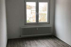 Gemütliche 2-Raumwohnung mit Tageslichtbad und Balkon. – Mainweg 67, 33689 Sennestadt, Bielefeld – Vorschaubild 3