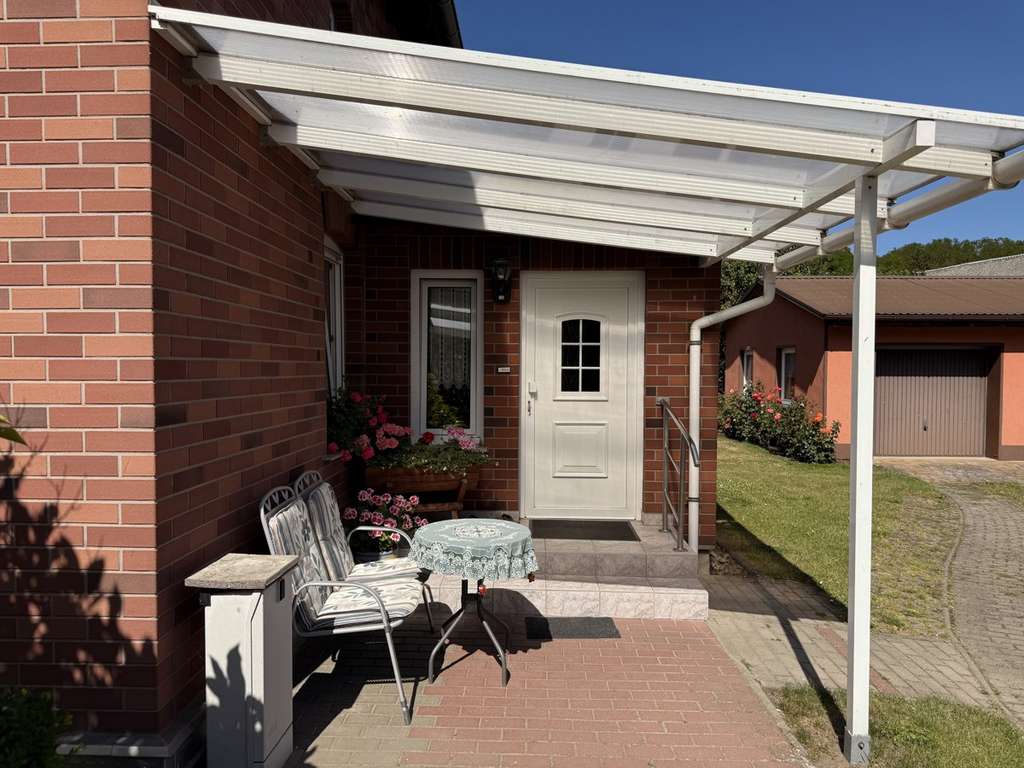 Immobilie in Schwedt/Oder - EINMALIGE GELEGENHEIT | Doppelhaushälfte optimal für eine Großfamilie mit viel Platz und Komfort! - Bild 2