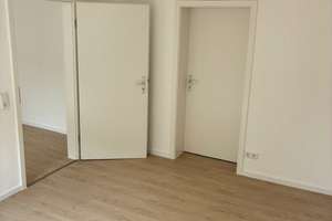 Wohnung mit 4 Zimmern und praktischer Aufteilung für Sie frisch renoviert im Grünen – Spichernstraße 63, 47137 Untermeiderich, Duisburg – Vorschaubild 9
