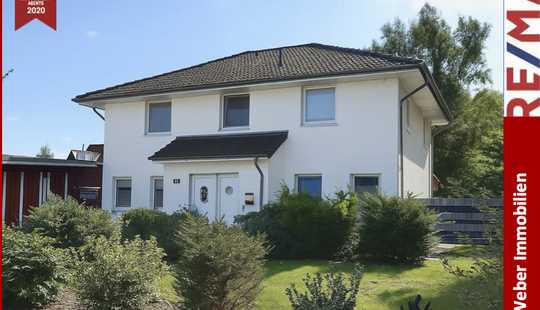 Bild von Großzügiges Einfamilienhaus mit Nebengebäuden und großem Innenhof - Ideal für Familie und Hobby!