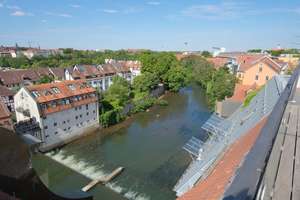 Wohnen mit Weitblick
Dachgeschoss-Galeriewohnung an der Pegnitz,
Balkon, Patio + 360°-Dachterrasse – Großweidenmühlstraße 1, 90419 Sankt Johannis, Nürnberg – Vorschaubild 65
