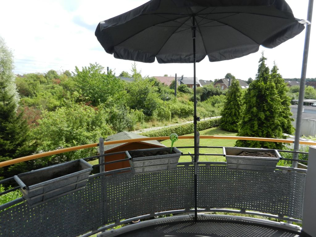 Erstbezug nach Renovierung, 3Zim. mit BLK, EBK in BremenArsten