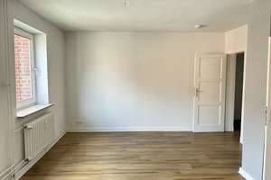 2-Raumwohnung mit tollem Grundriss zu vermieten. – Lüderitzstraße 9, 24149 Neumühlen-Dietrichsdorf, Kiel – Vorschaubild 1