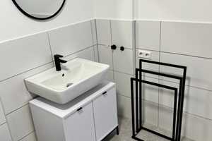 Voll möbliertes Design-Apartment- Brand neue Möbel  (ca. 42 m²) – All-In-Miete, sofort bezugsfrei – Rohrackerstrasse 231, 70329 Stuttgart – Vorschaubild 10