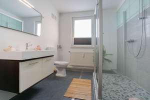 Bremerhaven - Geestemünde | renovierte 2 Zimmer Wohnung in schöner Lage! – 27570 Geestemünde-Nord, Bremerhaven – Vorschaubild 9