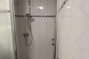 Modernisierte und barrierearme 2-Zimmer Wohnung mit Balkon und Aufzug im Ostviertel – Barbarakirchgang 9, 45139 Ostviertel, Essen – Vorschaubild 3