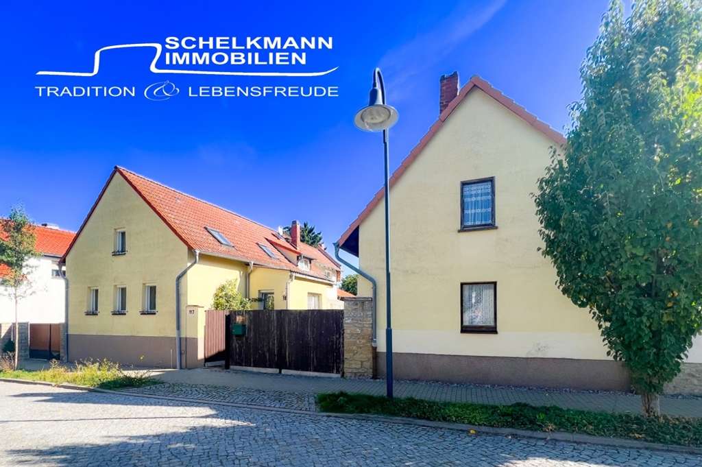 Immobilie in Am Ettersberg - Traditionelles Einfamilienhaus mit großer Scheune & hübschem Garten - Bild 0