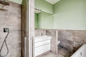 Stilvoll saniert: Helle 4-Zimmer-Altbauwohnung mit Aufzug und Tiefgarage – Die vollständige Adresse der Immobilie erhältst du vom Anbieter., 10629 Charlottenburg, Berlin – Vorschaubild 13