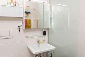 "Hoch oben über SENDLING" / Weitblick / TOP gepflegte 2-Zimmer-Wohnung  / Balkon /  SPA BEREICH! – Johann-Clanze-Straße 51, 81639 Mittersendling, München – Vorschaubild 8