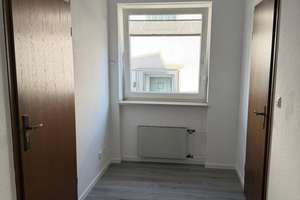 Schöne und ruhige 2-Zimmer Wohnung mit Gäste-WC und Bad inklusive Balkon auf 98m² – Eilendorfer Straße 102, 52078 Brand, Aachen – Vorschaubild 6
