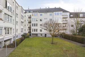 Bezugsfreie 3 Zimmerwohnung mit zwei Bädern in Weidenpesch!
