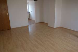 3-Zimmer-Dachgeschosswohnung zu vermieten! – Barbarastraße 9, 6618 Naumburg (Saale) – Vorschaubild 3