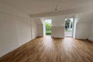 Trier-Süd - Renovierte 3 ZKB-Wohnung mit Balkon fußläufig zur Innenstadt – Südallee 14, 54290 Süd, Trier – Vorschaubild 2