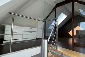 Wohnen über den Dächern - Teilmöblierte Maisonettewohnung mit Skyline-Blick – 60528 Niederrad, Frankfurt am Main – Vorschaubild 16