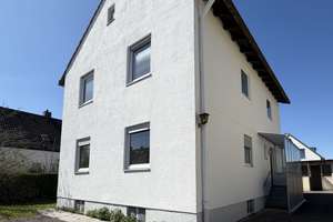 U2 Nähe -  3 Eingänge/ Großer Keller / Geeignet als MFH oder Monteurwohnung – Die vollständige Adresse der Immobilie erhältst du vom Anbieter., 80995 Feldmoching, München – Vorschaubild 2