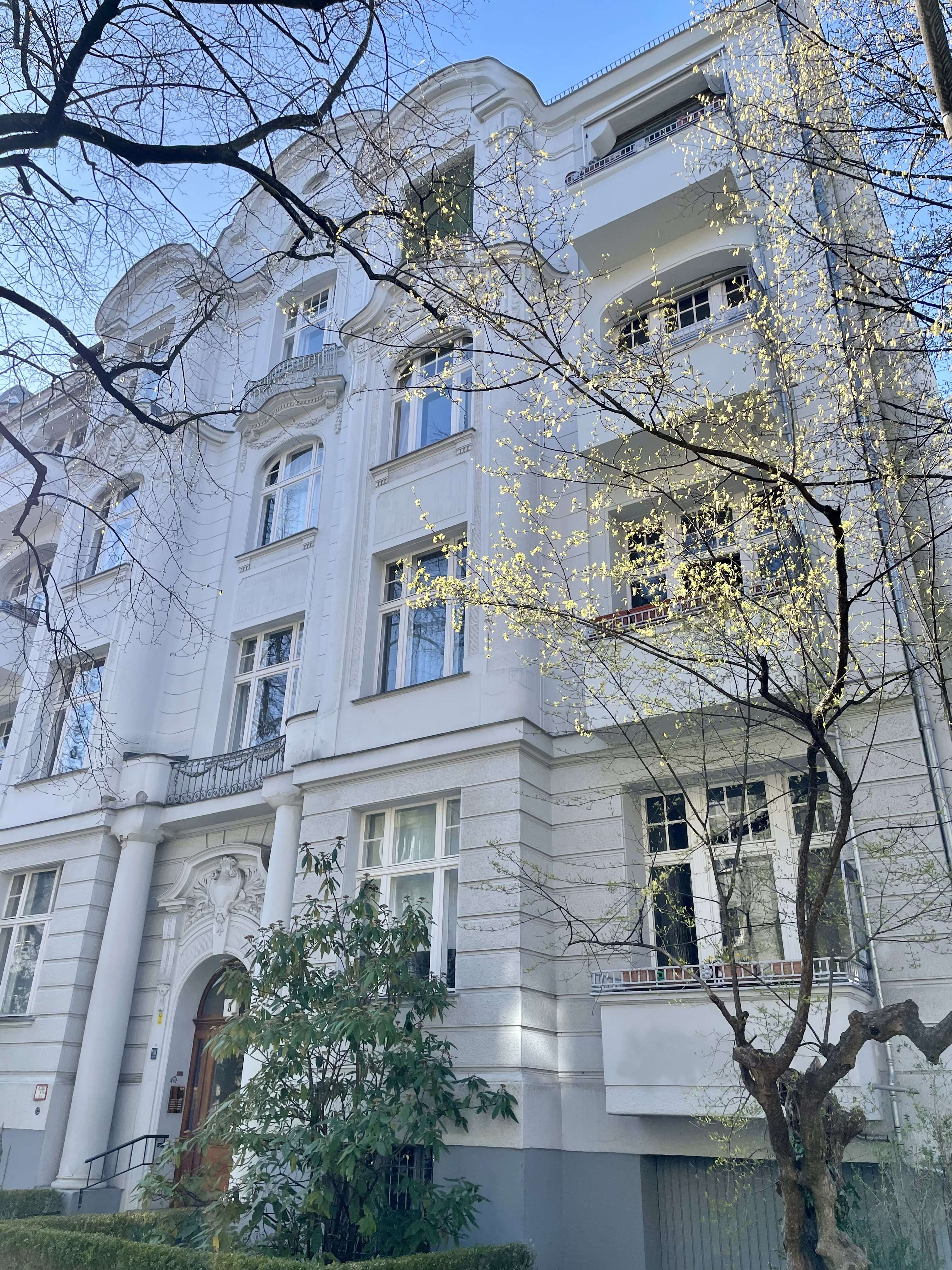 Helle 4-Zimmer-Altbauwohnung in der Belle Etage der Sarrazinstraße 8 in Berlin-Friedenau, Berlin – Bild 1