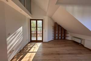 Traumhafte 2,5 Zi Dachterrassen-Galeriewohnung mit Tiefgarage Berg am Laim/Trudering – 81671 Berg am Laim Ost, München – Vorschaubild 9