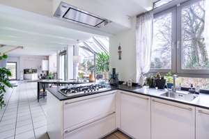 Architektenhaus mit Einliegerwohnung  | SENNER HELLWEG | Wärmepumpe + PV aus 2025 – Die vollständige Adresse der Immobilie erhältst du vom Anbieter., 33659 Senne, Bielefeld – Vorschaubild 11