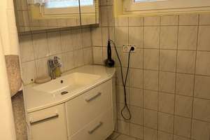 Zwei Reihenhäuser – einzeln oder gemeinsam kaufbar – ruhige Wohnlage, umfangreich modernisiert – Die vollständige Adresse der Immobilie erhältst du vom Anbieter., 72760 Reutlingen-Mitte, Reutlingen – Vorschaubild 16