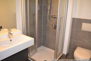 Möbliertes Studio mit Sicht auf die Hafencity – Volmerswertherstr. 35, 40221 Bilk, Düsseldorf – Vorschaubild 11