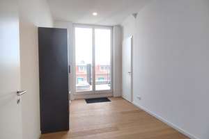 Exklusives klimatisiertes Penthouse mit Gemeinschaftssauna und Panoramaterrasse – Die vollständige Adresse der Immobilie erhältst du vom Anbieter., 13086 Weißensee, Berlin – Vorschaubild 17