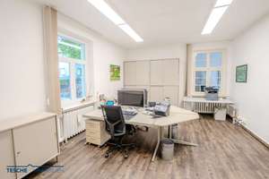 Repräsentative Stadtvilla mit Büroflächen und vielseitigem Wohnkonzept in zentraler Lage – Die vollständige Adresse der Immobilie erhältst du vom Anbieter., 42853 Stadtpark, Remscheid – Vorschaubild 10