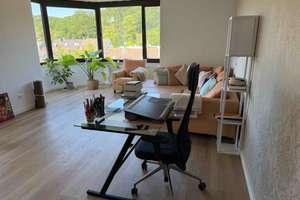 Möbilierte 2 Zimmer Wohnung in Unterbach!Sonnenbalkon! Aufzug! TG-Stellplatz! Naturerholungsgebiet!