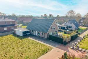 Timmeler Meer - Neuwertiges Einfamilienhaus in ruhiger Siedlungslage – Die vollständige Adresse der Immobilie erhältst du vom Anbieter., 26629 Großefehn – Vorschaubild 1