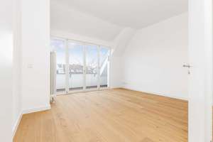 Uhlandstraße 45 – Stilvolle, frisch renovierte Dachgeschosswohnung im herrschaftlichen Altbau!! – Uhlandstraße 45, 10719 Wilmersdorf, Berlin – Vorschaubild 13
